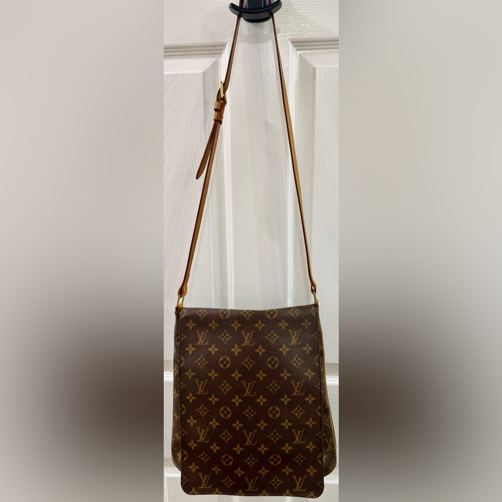 Authentic Louis Vuitton Monogram Musette GM Messenger Crossbody Bag